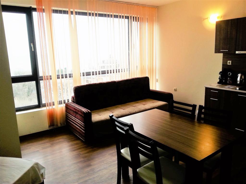 Apartments Yalta Goldstrand Exterior foto