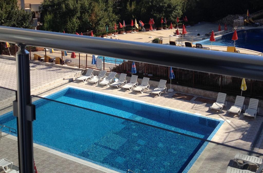 Apartments Yalta Goldstrand Exterior foto