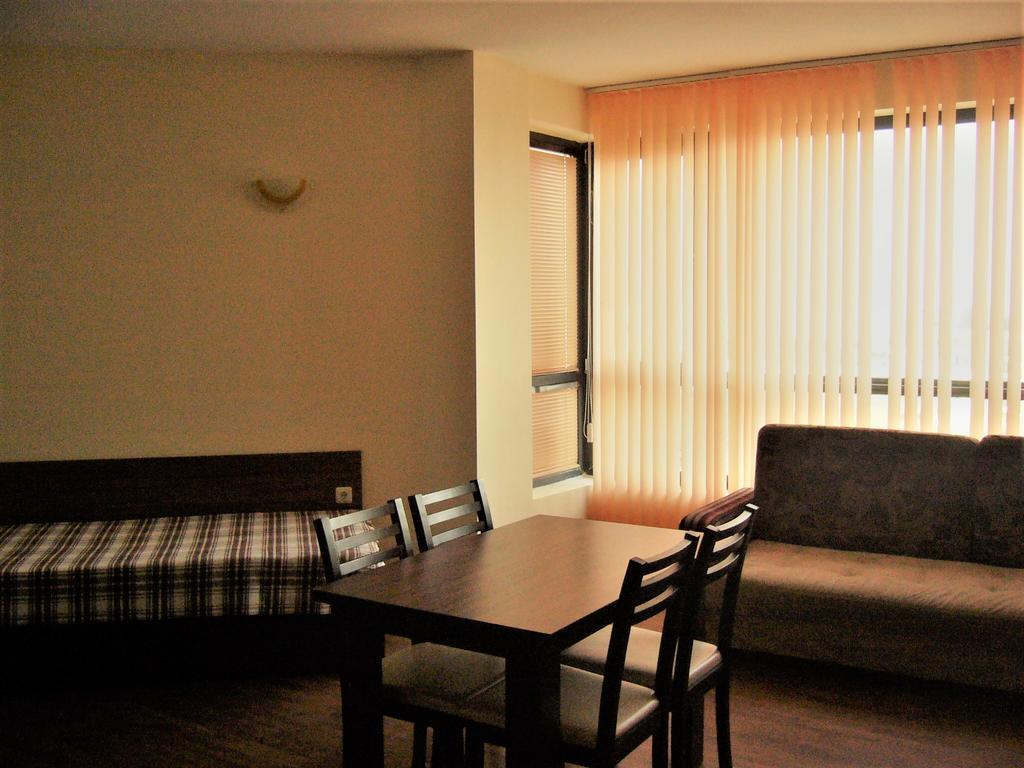 Apartments Yalta Goldstrand Exterior foto