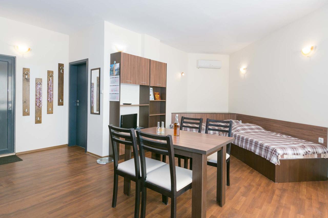 Apartments Yalta Goldstrand Exterior foto
